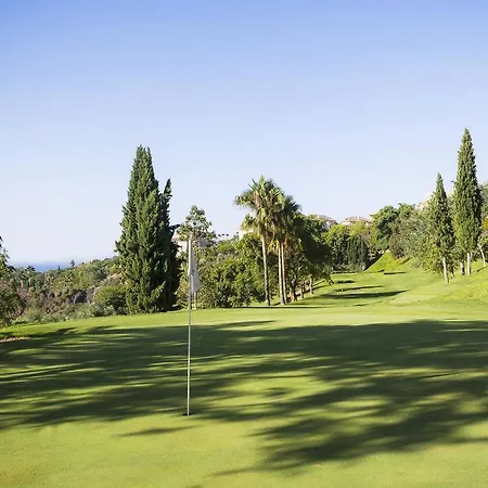 Aparthotel Elviria Hills Living 3*