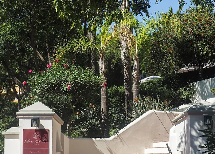 Elviria Hills Living