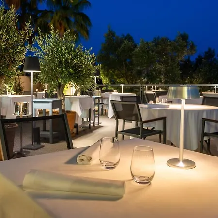 Elviria Hills Living 公寓式酒店 马尔韦利亚