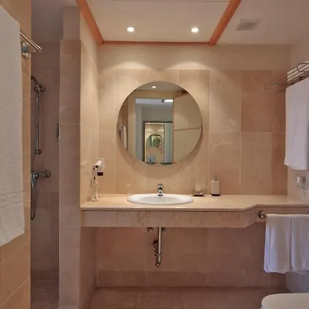 Elviria Hills Living 马尔韦利亚
