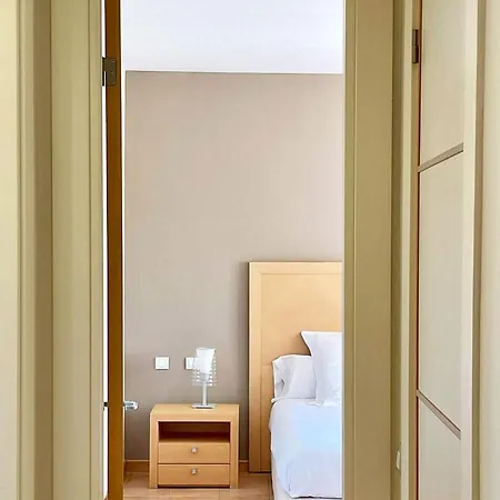Elviria Hills Living 公寓式酒店 3*