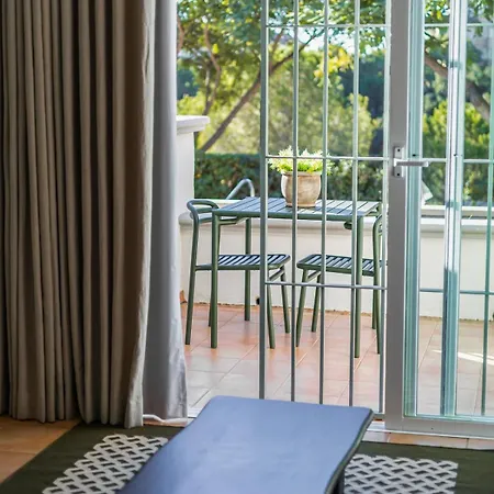 Elviria Hills Living