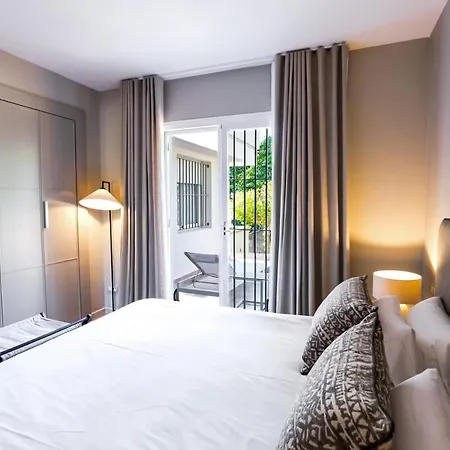 Elviria Hills Living 公寓式酒店 3*