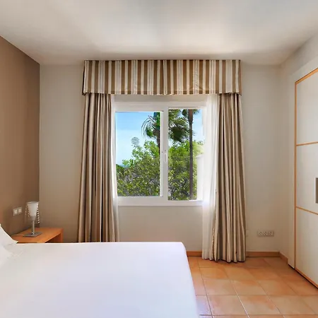 Elviria Hills Living Aparthotel 3*
