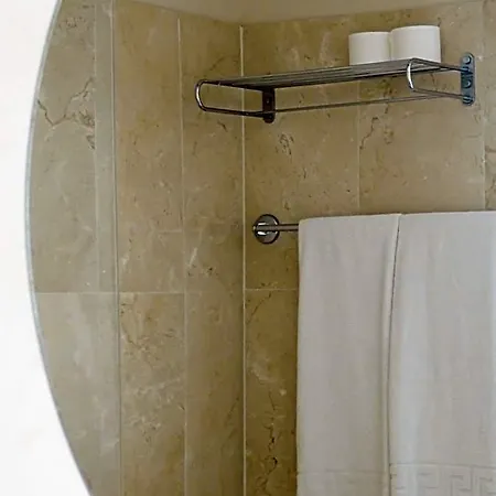 Aparthotel Elviria Hills Living