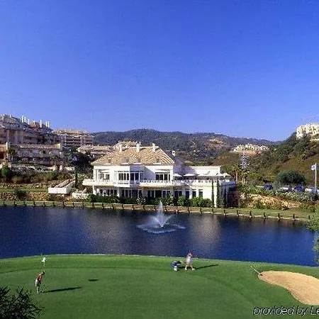 Elviria Hills Living Aparthotel 3*