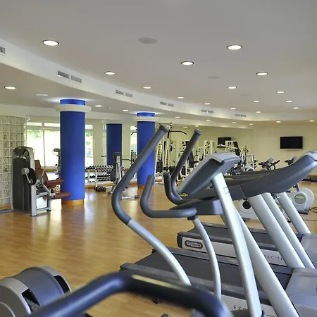 Elviria Hills Living 公寓式酒店