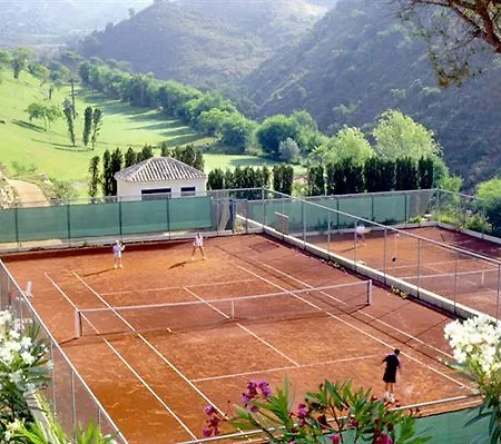 Elviria Hills Living