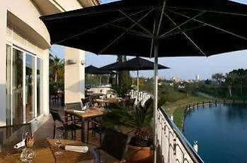 Elviria Hills Living 公寓式酒店 3*