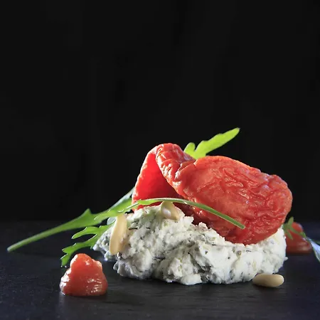 Elviria Hills Living 3*