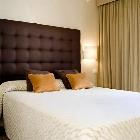 Elviria Hills Living