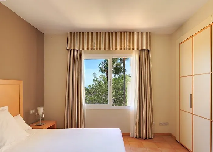 Elviria Hills Living Aparthotel 3*