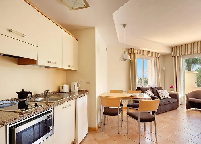 מלון דירות Elviria Hills Living