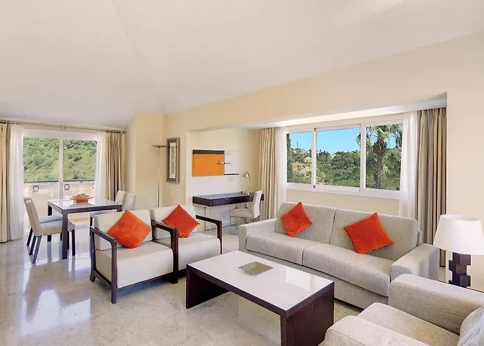 Elviria Hills Living