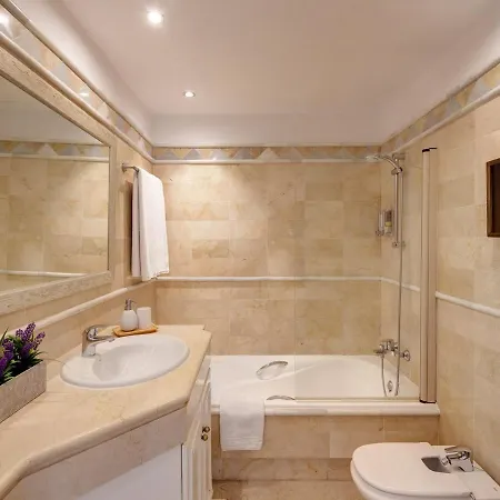 アパートホテル Elviria Hills Living