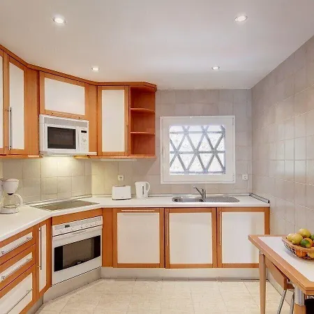 Elviria Hills Living