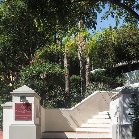 Elviria Hills Living