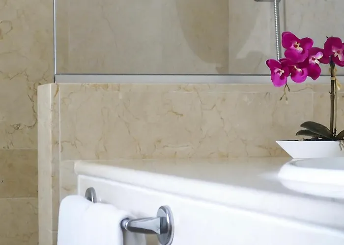 Elviria Hills Living Апарт-готель 3*